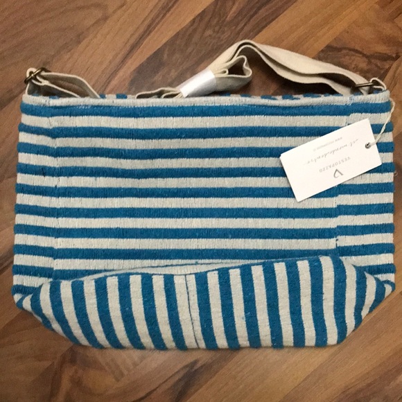Vestopazzo women’s purse from Italy - Picture 1 of 7